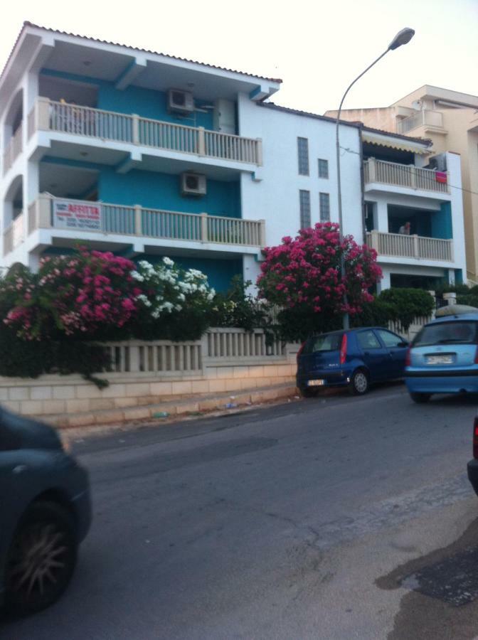 סקוליטי Edificio Cannizzo מראה חיצוני תמונה